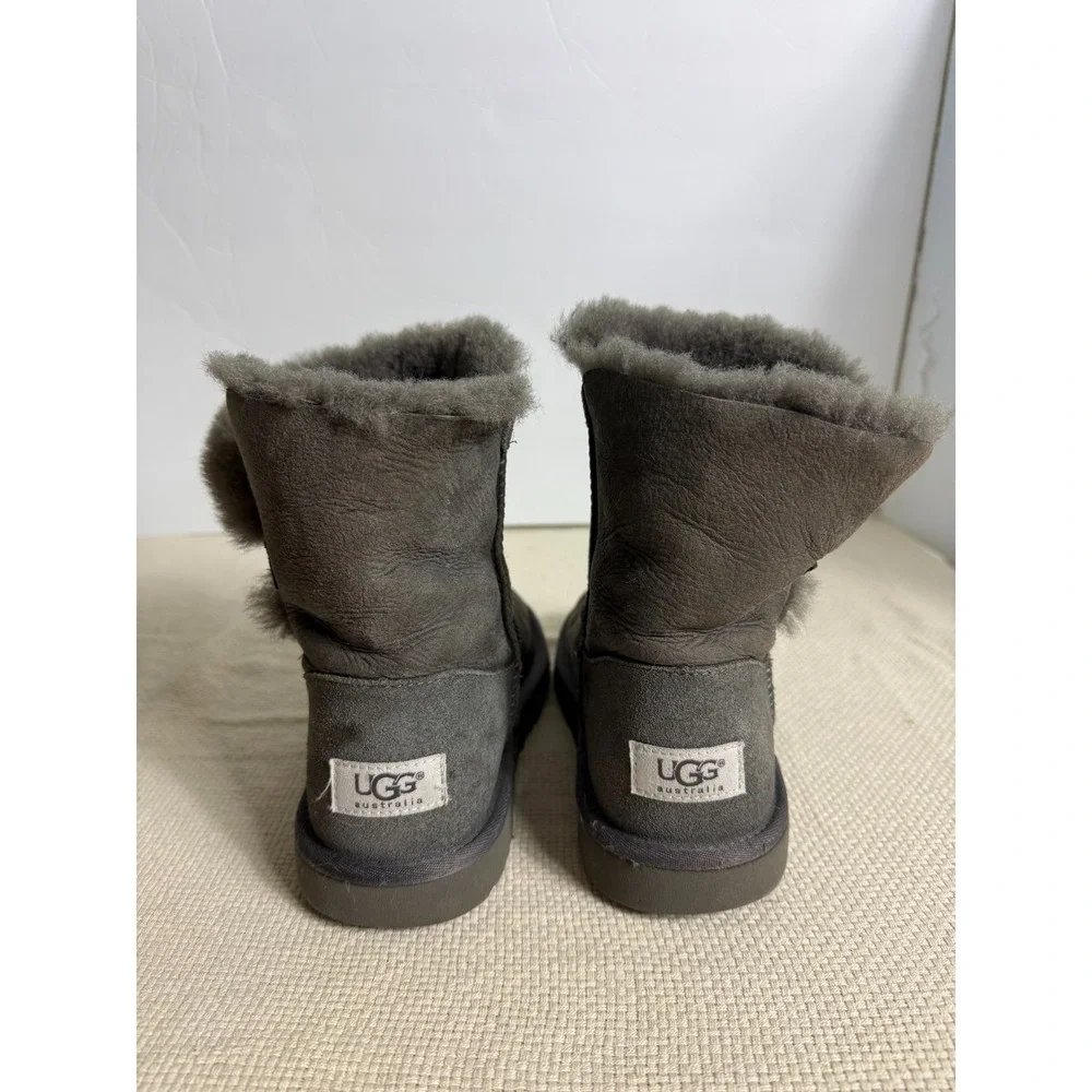 UGG stay warm